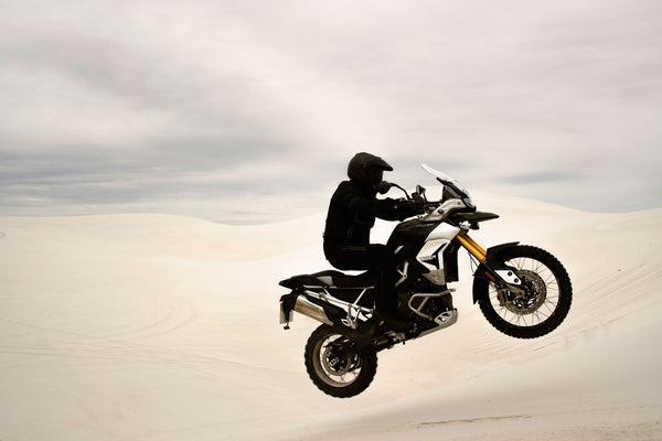 Triumph dévoile la Tiger 900 Rallye 2021 : Est-elle digne d'une moto d'aventure ?