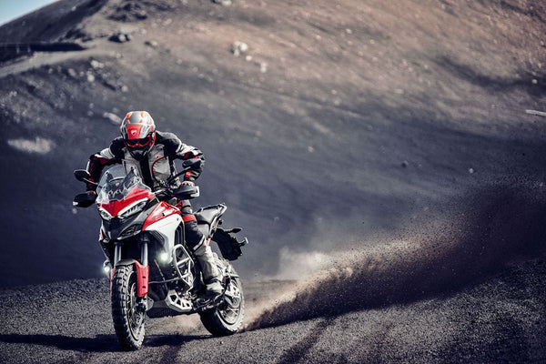 Découvrez la Ducati Multistrada V4 : longs intervalles d'entretien, puissance élevée