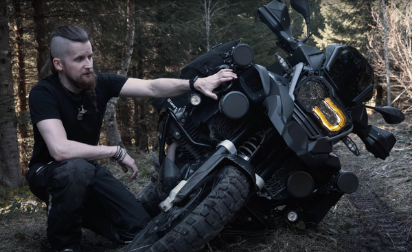 Comment préparer votre moto pour des aventures sérieuses en tout-terrain [Vidéo].